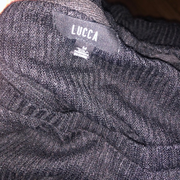 Beautiful Lucca ruffle sleeve top M ☀️🖤⭐️ - Picture 4 of 4